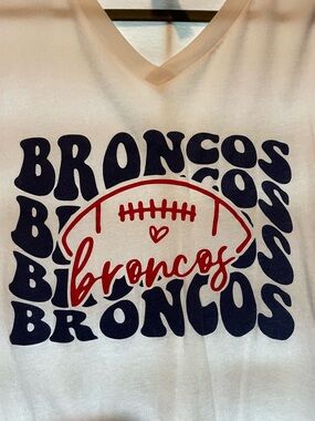 Broncos Graphic V-Neck Tee in white with Navy & Red Print